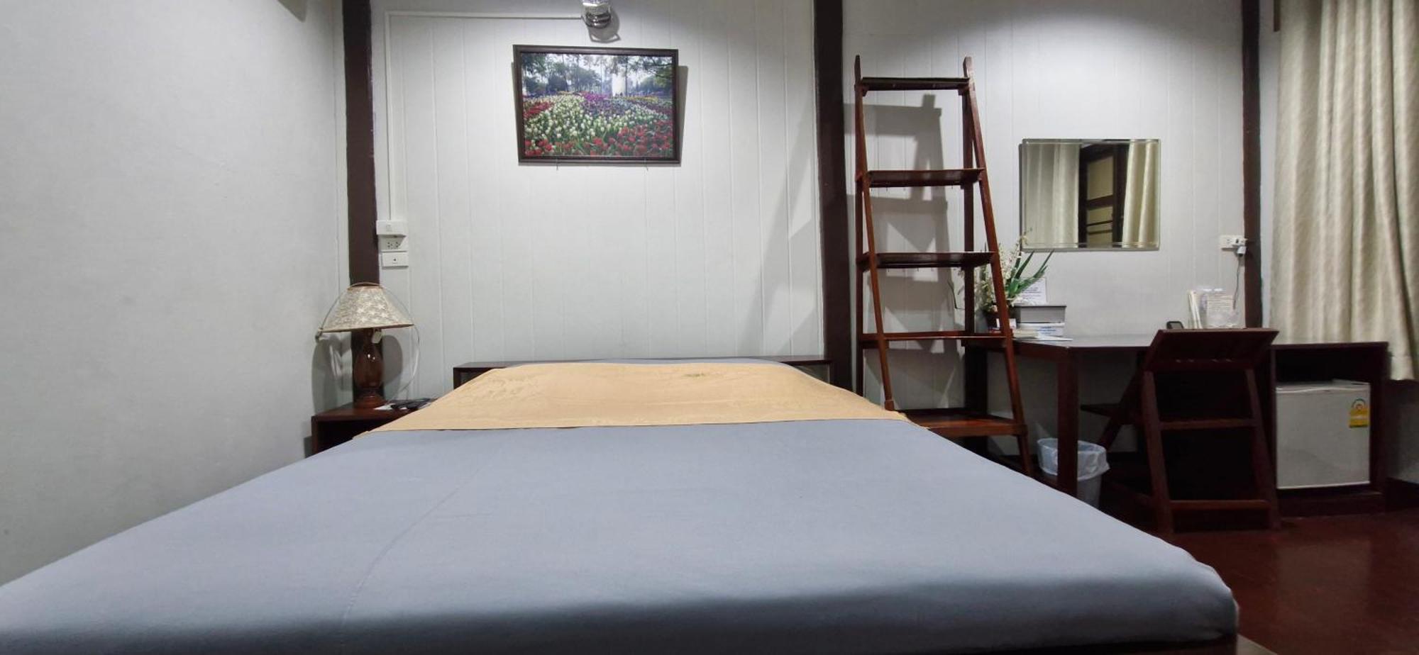 Ob Arun House Bed and Breakfast Bangkok Buitenkant foto
